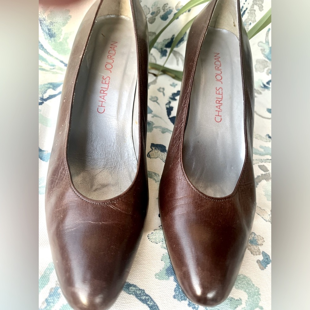 Vintage Charles Jourdan Classic Brown Pumps